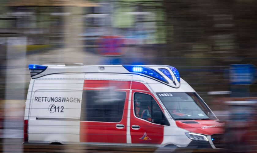 Ein Teenager ist in Osnabrück geschlagen und am Kopf verletzt worden. (Symbolbild) Foto: Jens Büttner/dpa