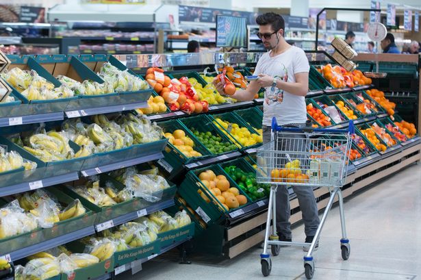 People only just realising clever reason fruit and vegetables are sold in nets