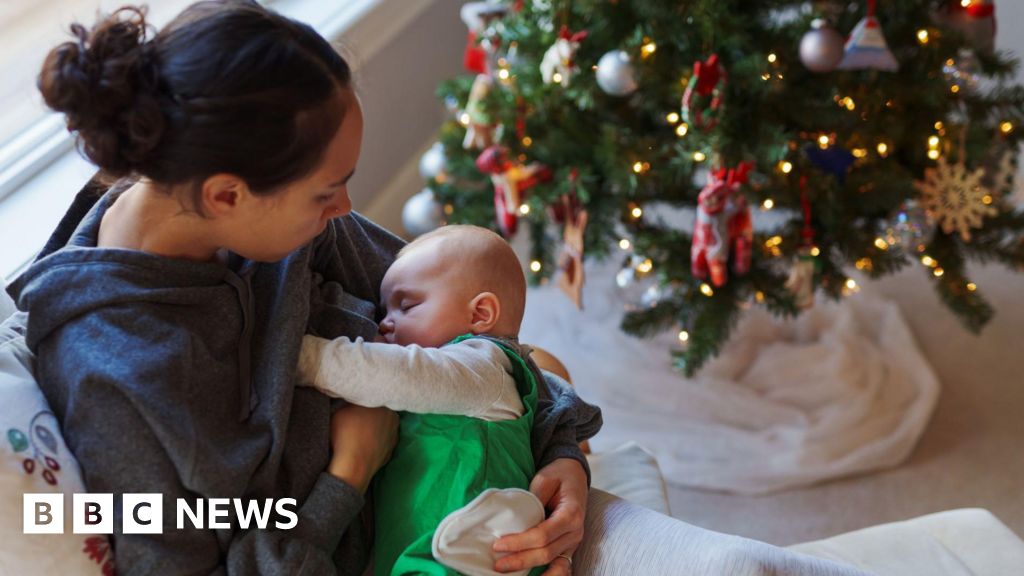 People seek NHS advice on drinking and breastfeeding at Christmas