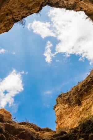 Peut-on creuser un trou d'un bout à l'autre de la Terre?