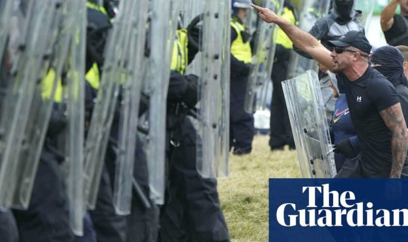 Police missed clues about dangers of far right before summer riots in England