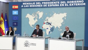 Sánchez felicita a las tropas en el exterior agradeciendo su "mensaje" a Putin y recordando la contribución de la OTAN a la seguridad europea