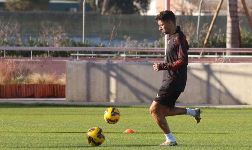 Saúl regresa en el último entrenamiento de la carrera de Jesús Navas