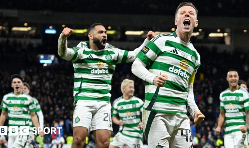 Celtic players celebrate