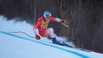 Ski alpin : Odermatt évite la chute de justesse, son airbag se déclenche pour la première fois de sa carrière