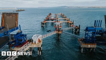 Storm-hit port closed until at least 15 January