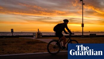 Temperatures reach 45C in parts of Australia as December record forecast to tumble in NSW