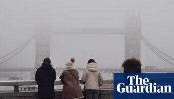 Thick fog expected to cause disruption at UK airports until Sunday