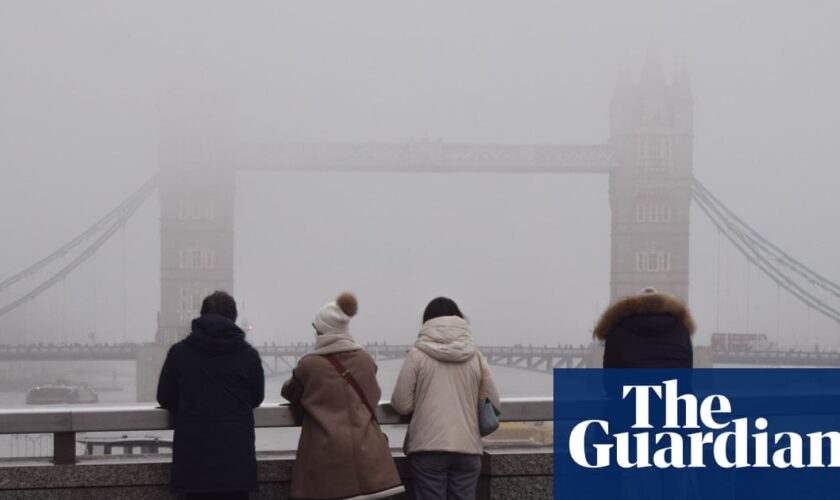 Thick fog expected to cause disruption at UK airports until Sunday