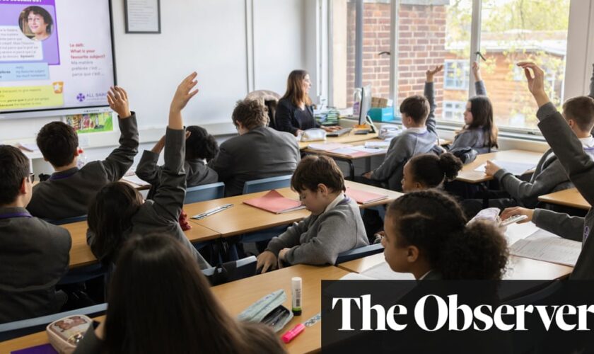 UK teachers should be allowed to work from home, education secretary says