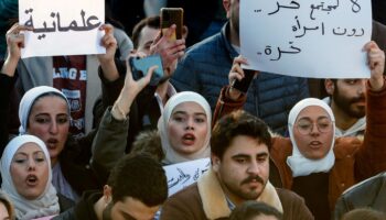 In Syrien wird genau beobachtet, ob die Übergangsregierung die Rechte von Frauen respektiert. (Archivbild) Foto: Omar Sanadiki/A