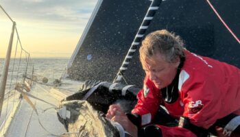 Vendée Globe : alerte pour la Britannique Pip Hare qui a démâté à 1300 km des côtes australiennes