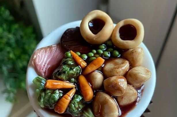 Woman's 'Christmas dinner' slammed as 'minging' - but all is not what it seems