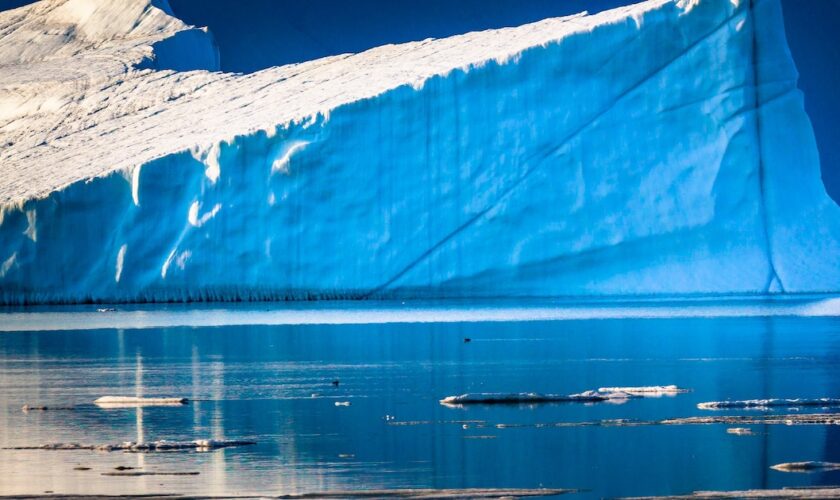 Un iceberg dans la baie de Baffin, près de Pituffik, en juillet 2022 au Groenland