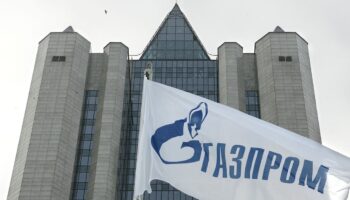 L'Ukraine, en difficultés financières, se trouve incapable de régler le gaz acheté à prix réduit à la Russie en janvier, ce qui porte sa dette envers le groupe russe Gazprom à 3,35 milliards de dollars, rapporte lundi le journal russe Vedomosti.