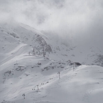 Ski : un adolescent de 13 ans meurt dans une avalanche aux Arcs