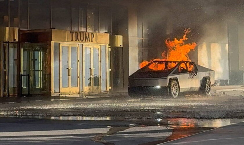 Las Vegas : un homme meurt dans l’explosion d’un Tesla Cybertruck devant un hôtel Trump