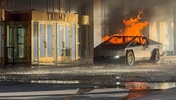 Un Cybertruck de Tesla explose devant un hôtel Trump à Las Vegas