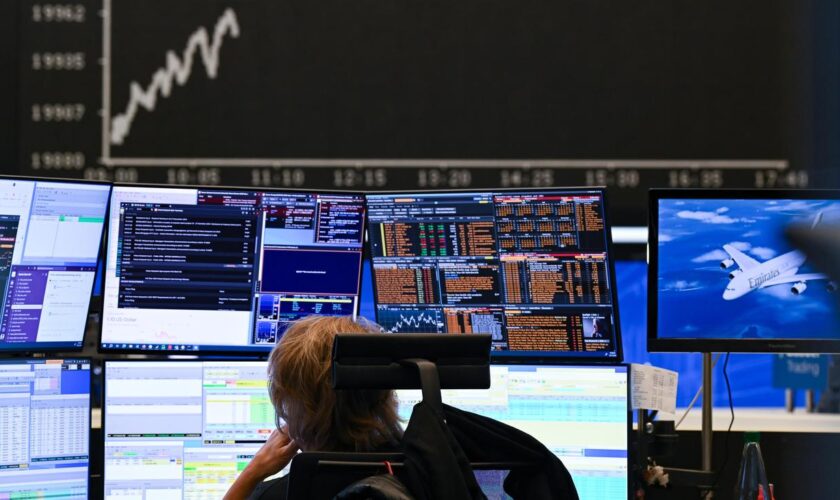 Börse: Dax steigt zu Jahresbeginn über 20.000 Punkte