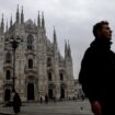 Milan interdit la cigarette en plein air : “Le bon sens part en fumée”