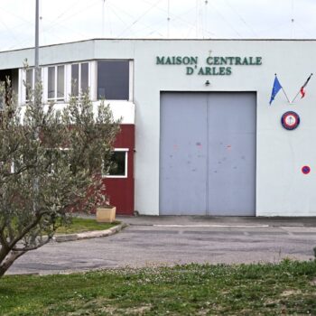 Condamné pour avoir torturé sa fille, le père de Sara agressé en prison