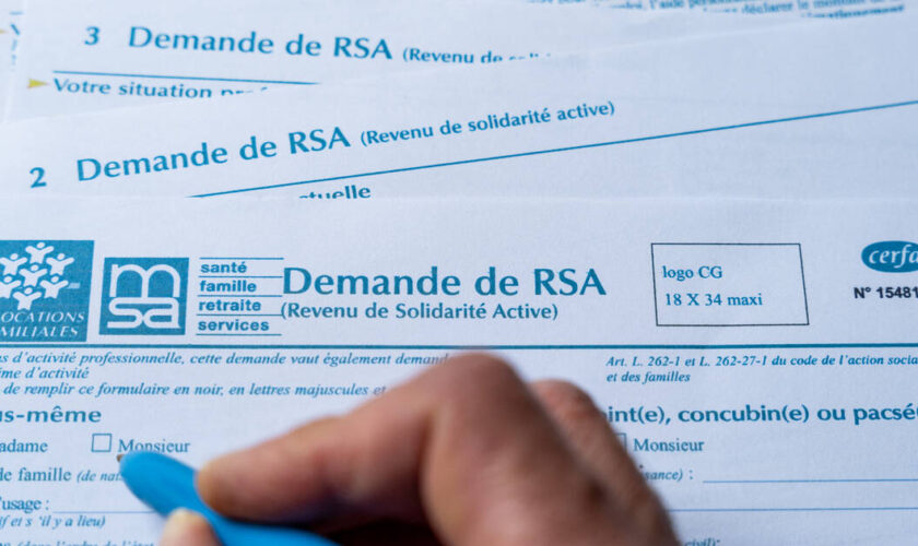 Le maintien du RSA est-il désormais conditionné à quinze heures hebdomadaires de «travail forcé» en collectivité ou en entreprise ?