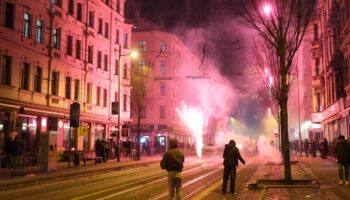 Böller: Beamtenbund und Städtetag fordern Maßnahmen gegen Silvestergewalt