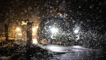 Neige-verglas : 30 départements de l’Ile-de-France et du nord-est placés en vigilance orange, -33 degrés relevés dans le Jura