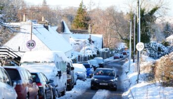 UK braced for power cuts amid heavy snow and freezing rain