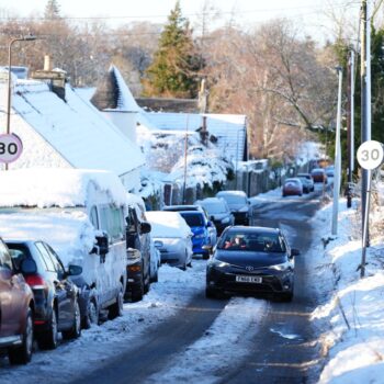 UK braced for power cuts amid heavy snow and freezing rain