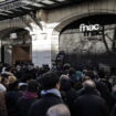 Fermeture imminente de la Fnac des Champs-Elysées : face à une foule trop importante, l’enseigne reporte sa braderie