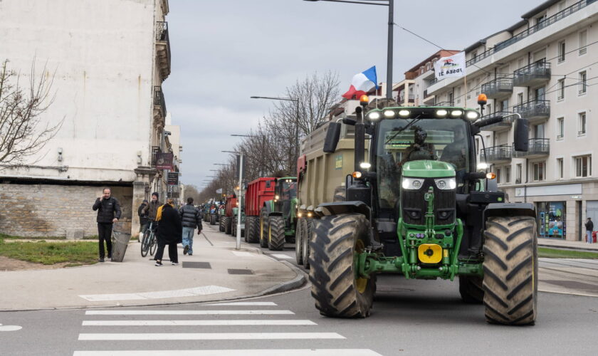 Colère des agriculteurs : y aura-t-il des tracteurs dans Paris lundi ?