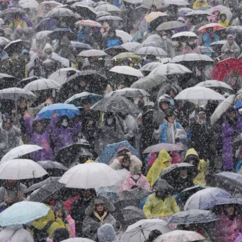 Supporters of impeached South Korean President Yoon Suk Yeol attend a Sunday service as they gather to oppose his impeachment near the presidential residence in Seoul, South Korea, Sunday, Jan. 5, 2025. (AP Photo/Ahn Young-joon)