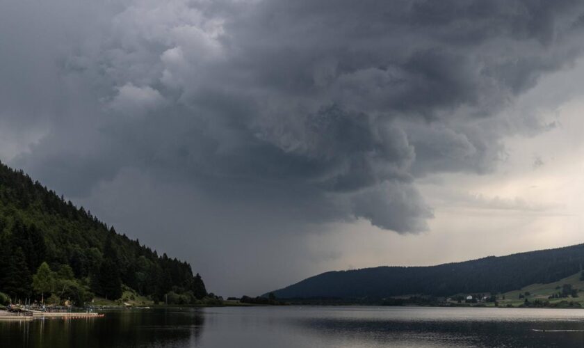 Tempête Floriane : 21 départements placés en vigilance orange vent