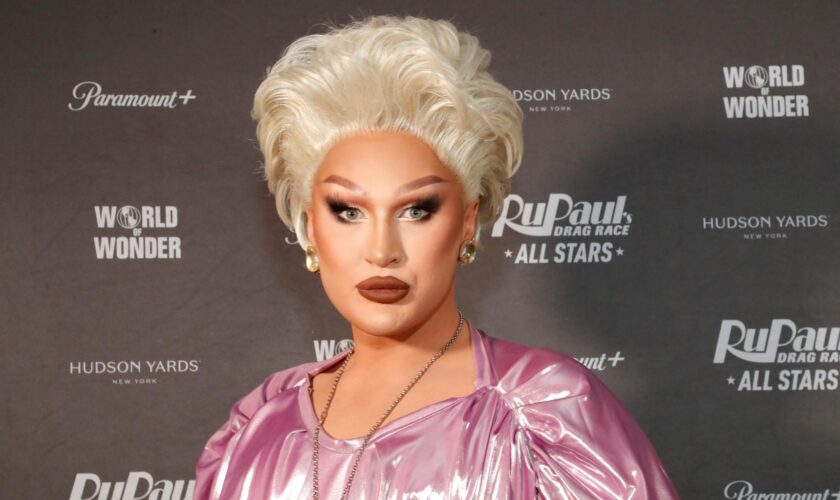 Mort de The Vivienne, drag-queen gagnante de Drag Race au Royaume-Uni, à l’âge de 32 ans