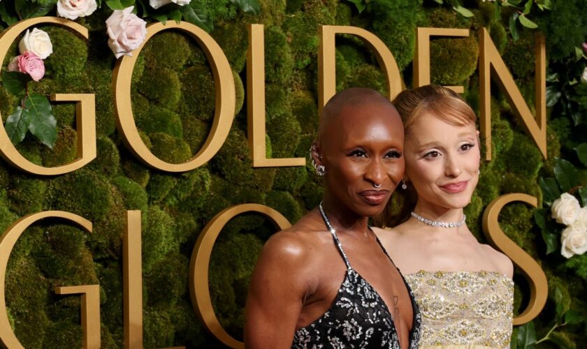 Golden Globes 2025 live updates: Zoe Saldaña takes home first award of the night after Nikki Glaser’s monologue