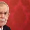 Bundespräsident van der Bellen beauftragt FPÖ-Chef Kickl mit Regierungsbildung