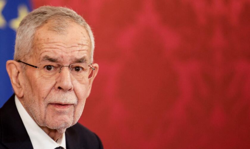 Bundespräsident van der Bellen beauftragt FPÖ-Chef Kickl mit Regierungsbildung