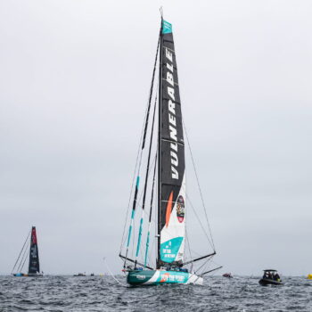 Vendée Globe 2024 : un homme se détache, classement et carte en direct