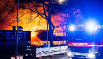 Schulneubau in Hamburg wird ein Opfer der Flammen