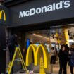 Royaume-Uni : harcèlement, racisme, homophobie... Des centaines d’employés attaquent McDonald’s