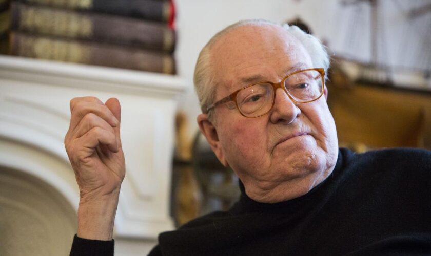 « Monstre d’un autre temps », « père honteux de l’extrême droite française »… La mort de Jean-Marie Le Pen vue par la presse étrangère