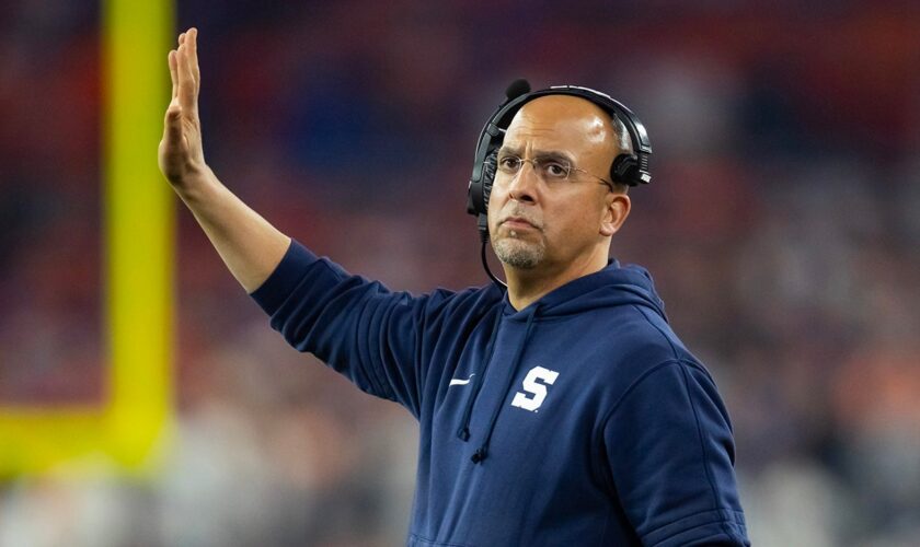 Penn State's James Franklin jabs at Notre Dame ahead of CFP matchup: 'Everybody should be in a conference'