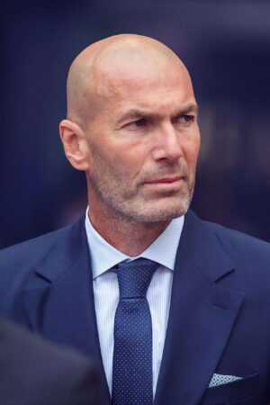 Pourquoi le nom de Zidane ne fait pas l'unanimité pour reprendre l'équipe de France, d'autres entraineurs cités