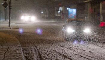 Schneechaos sorgt für Dutzende Unfälle in Deutschland