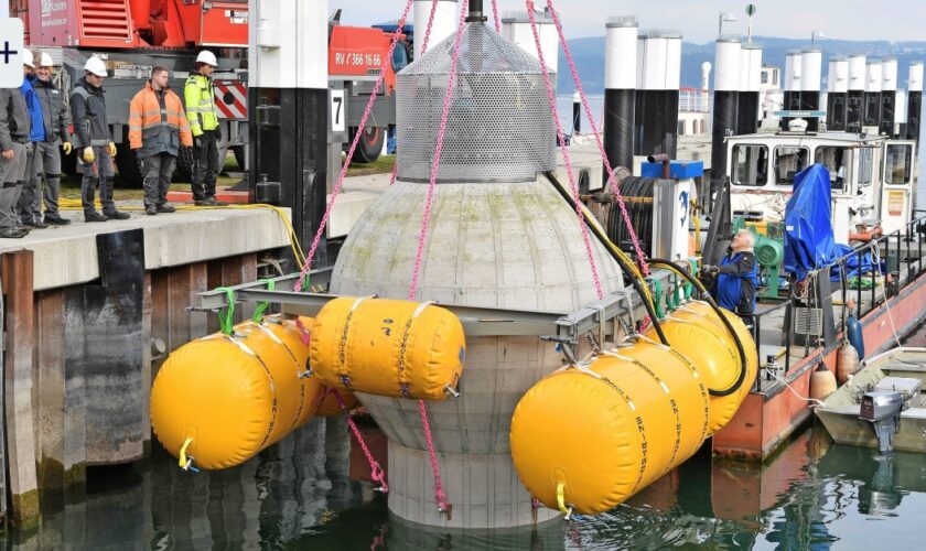 Energiegeladene Hohlkugeln im Meer