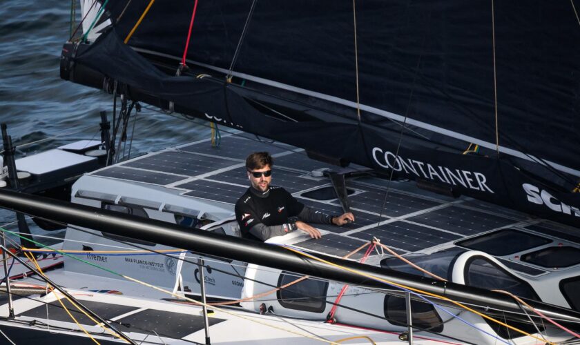 Sur le Vendée Globe, le bateau du skipper Boris Herrmann touché deux fois par la foudre en une journée