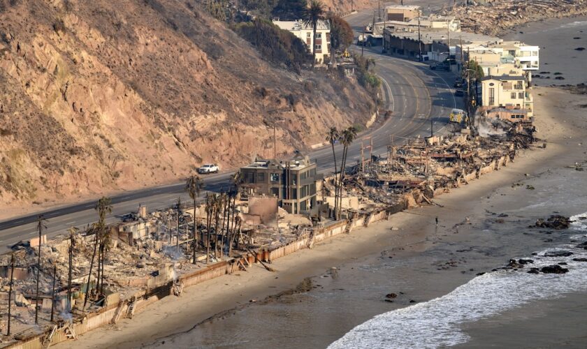 Des maisons détruites par un incendie, le 9 janvier 2025 à Malibu (Etats-Unis)