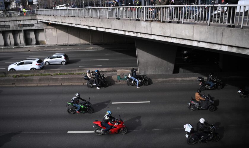 Circulation inter-file : le gouvernement généralise la pratique sur les routes de France (sous certaines conditions)