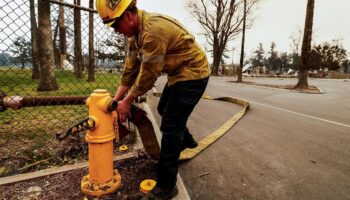 Biden claim about empty hydrants undermined by LA water utility's lack of common wildfire safety protocol